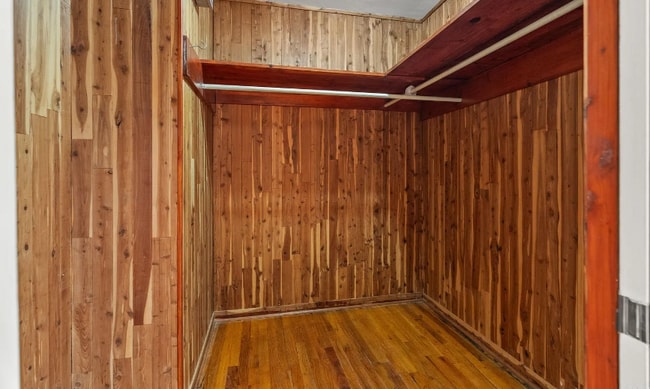 Building Photo - 4920 Lee Ave