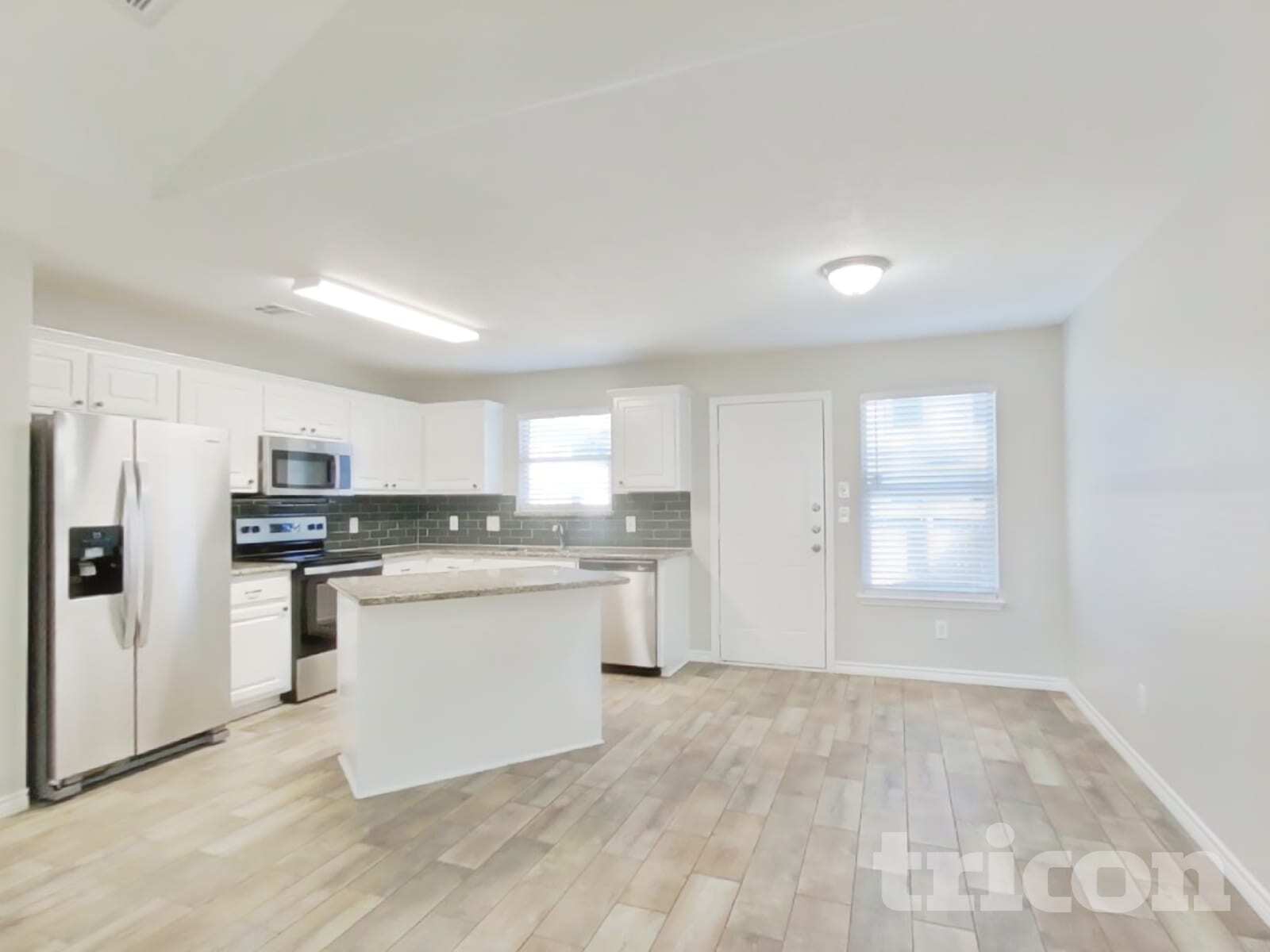 Building Photo - 16229 Summerset Estates Blvd