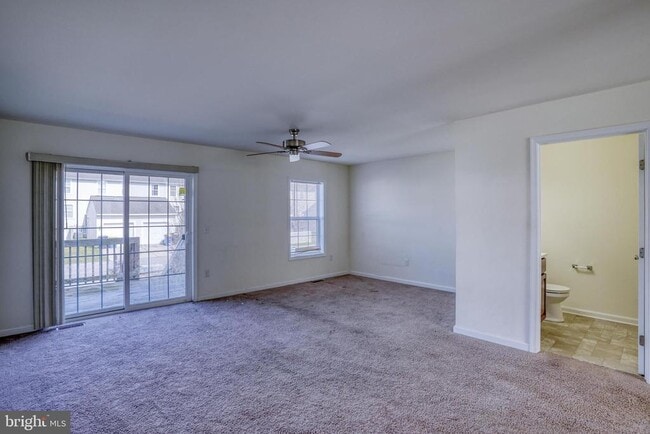 Building Photo - 327 Tribbitt St