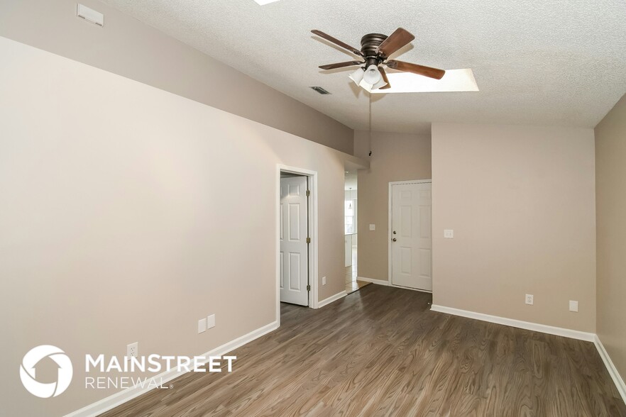 Building Photo - 5118 Somerton Ct