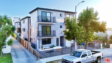 Building Photo - 4642 St Elmo Dr