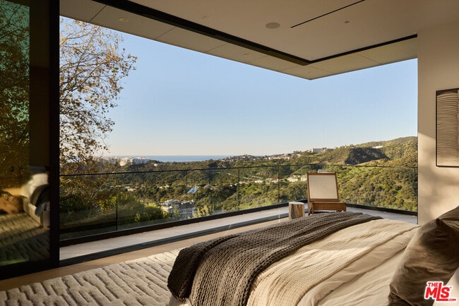 Building Photo - 1149 Linda Flora Dr