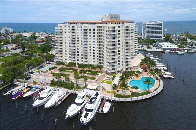 Building Photo - 1 Las Olas Cir