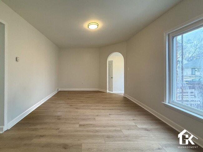 Building Photo - Fully remodeled 3 Bed 2.5 Bath