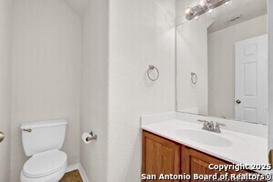 Building Photo - 402 Point Valley