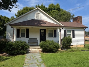 Building Photo - 110 Reid Acres Ln