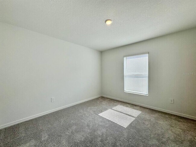 Building Photo - 10205 Alder Green Dr