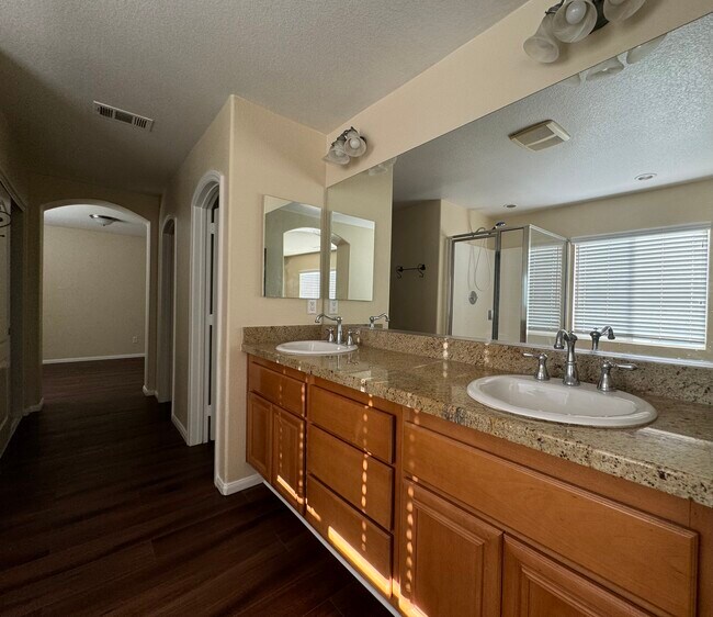 Building Photo - 1195 Dutch Mill Rd