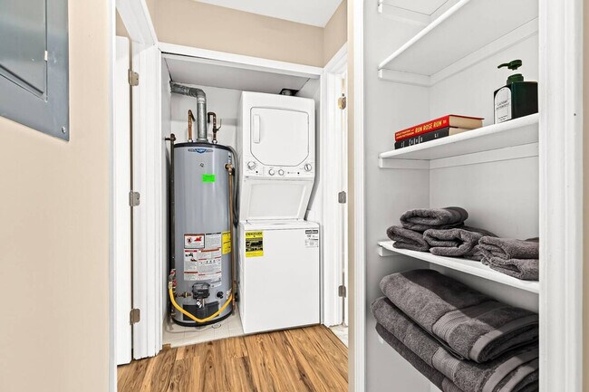 Building Photo - 27882 Gratiot Ave