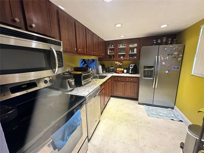 Building Photo - 8045 SW 107th Ave