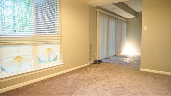 Building Photo - 11818 Breton Ct