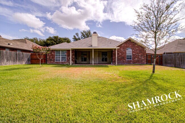 Building Photo - 3005 Comanche Trail