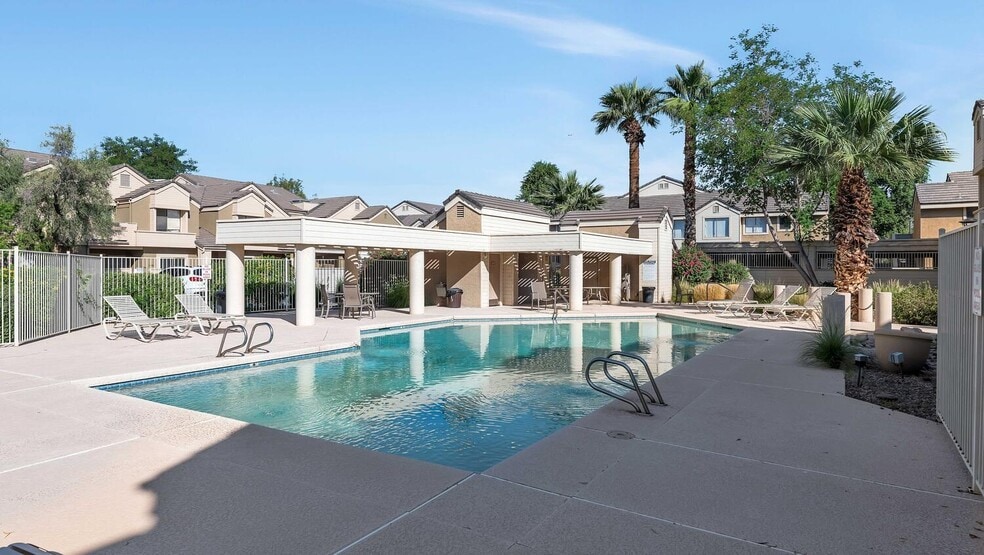great pool area - 2035 S Elm St
