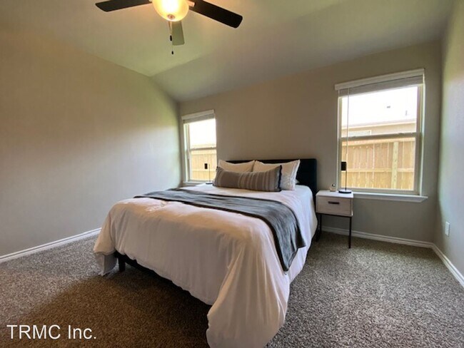 Building Photo - 3 br, 2 bath House - 7621 HERD RIDER LN.