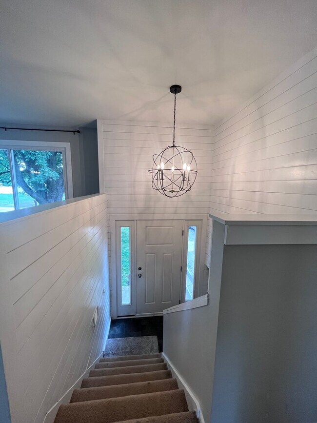 Building Photo - 3003 Winesap Dr NE