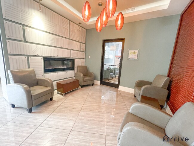 Building Photo - 205 Easton Ave