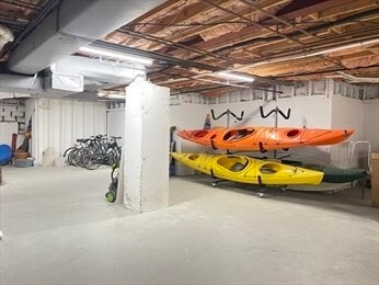 Building Photo - 66 Glades Rd