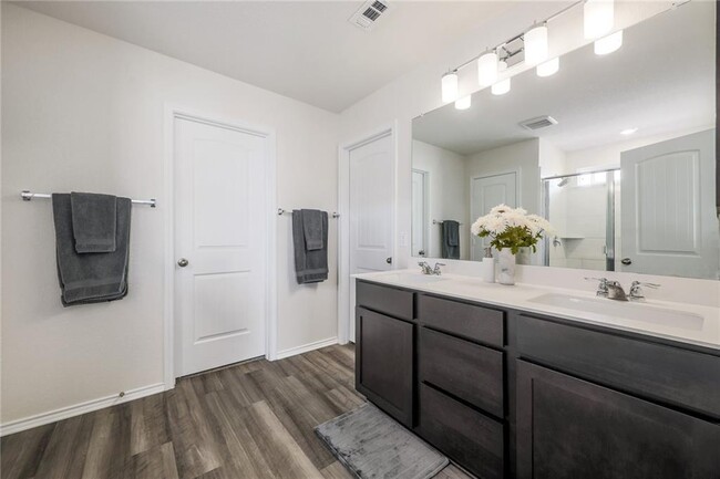 Building Photo - 14104 Honey Gem Dr