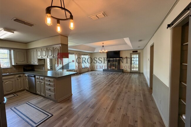 Building Photo - Almost Ready! 2 Bedroom 1 Bath ON Lake Palestine!