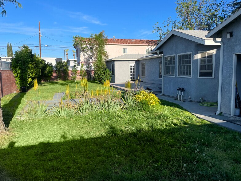 Backyard - 15341 Cohasset St