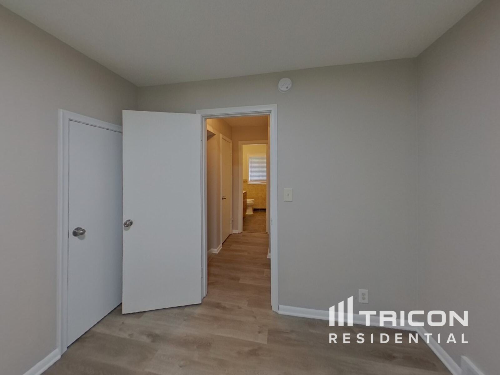 Building Photo - 3607 Robinwood Terrace