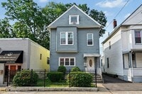 Building Photo - 52 Claremont Pl