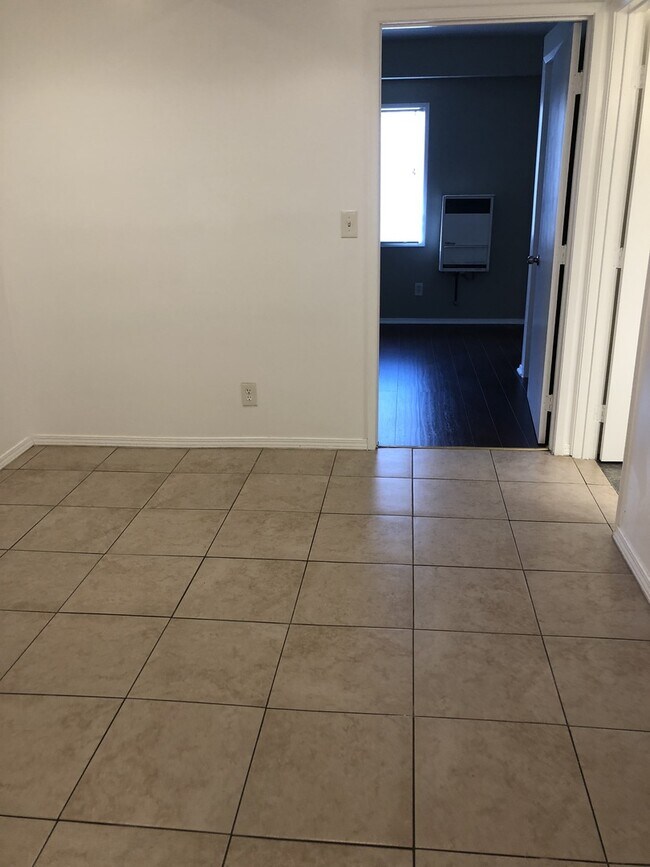 Building Photo - 1420 Redondo Blvd