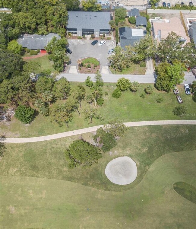 Building Photo - 3200 Fairway Ln