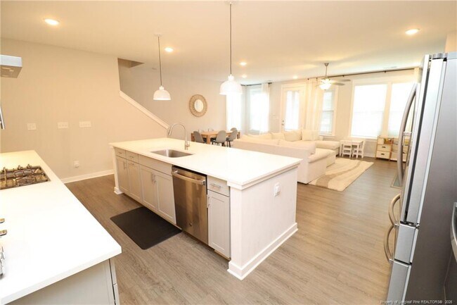 Building Photo - 2151 Maggie Vly Dr