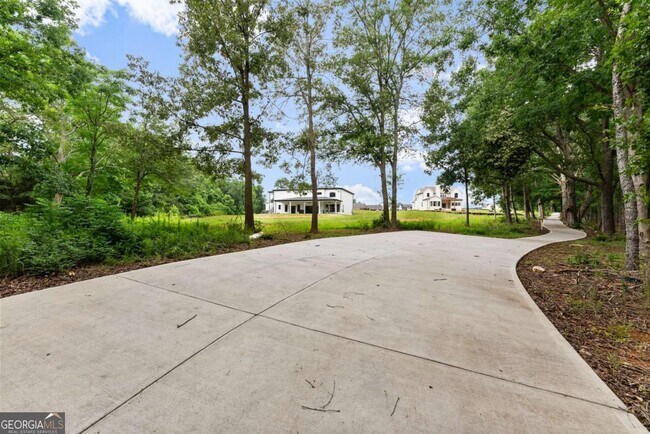 Building Photo - 151 S Pointe Dr