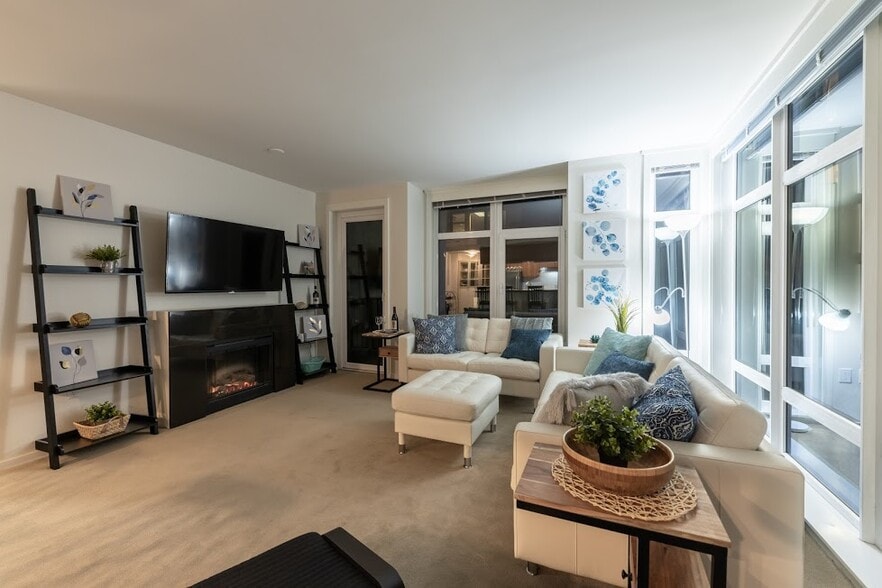 Building Photo - 2721 1st Ave