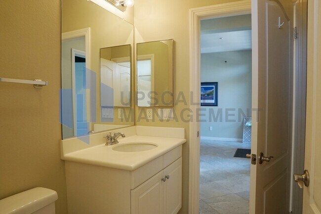 Building Photo - 2029 Savanna Way