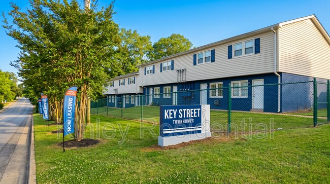 Building Photo - 613 Key St