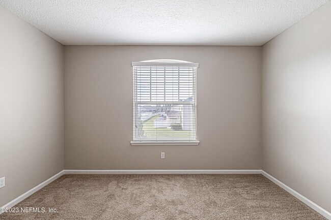 Building Photo - 3861 Aubrey Ln