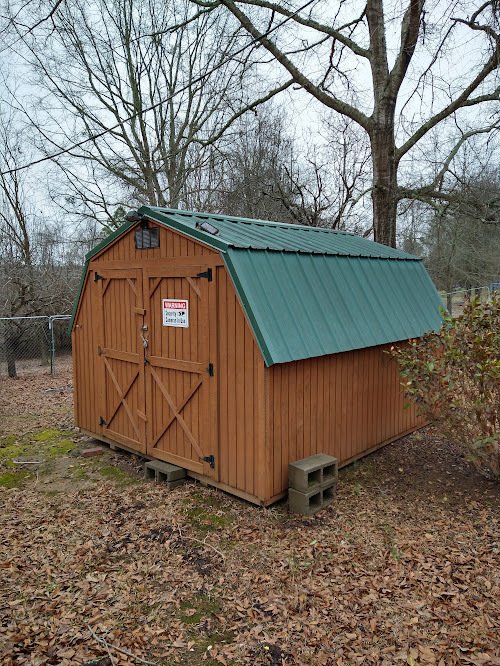 Building Photo - Hilltop Hideaway