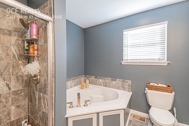 Building Photo - 2017 Memphis St