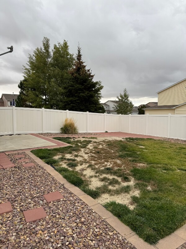 Building Photo - 2736 Koven Dr