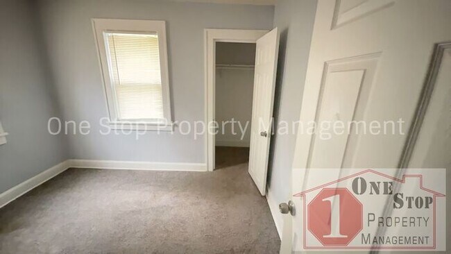 Building Photo - Beautiful 2 Bedroom 1 Bathroom in Kansas C...