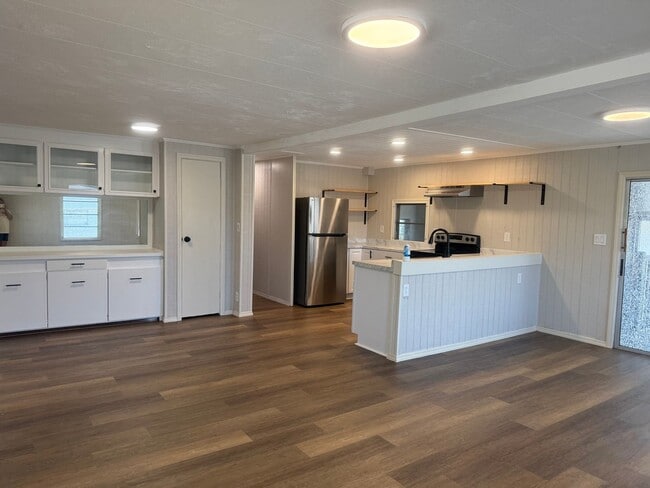 Building Photo - 1117 49th Ave Terrace W