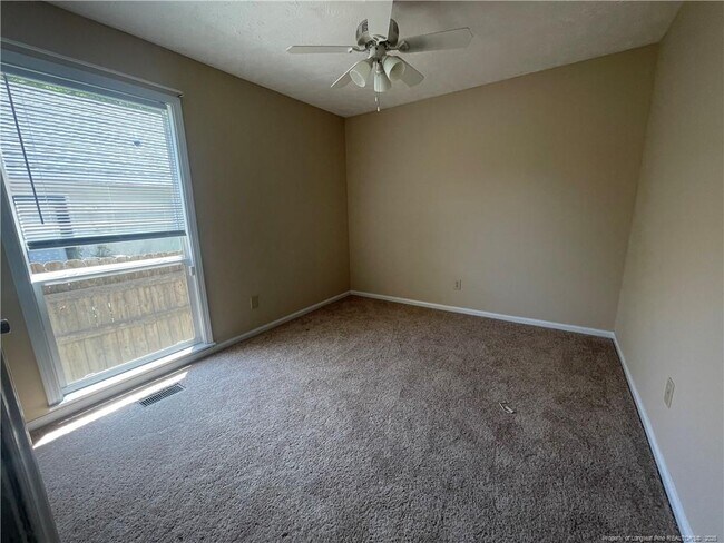 Building Photo - 5587 Arapahoe Ct