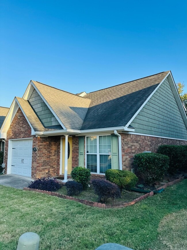 Building Photo - 954 Bryan Cir