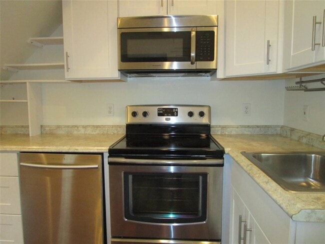 Building Photo - 1216 Post Office Rear St