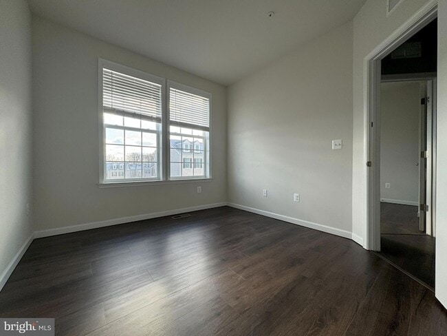 Building Photo - 9067 Fox Stream Way