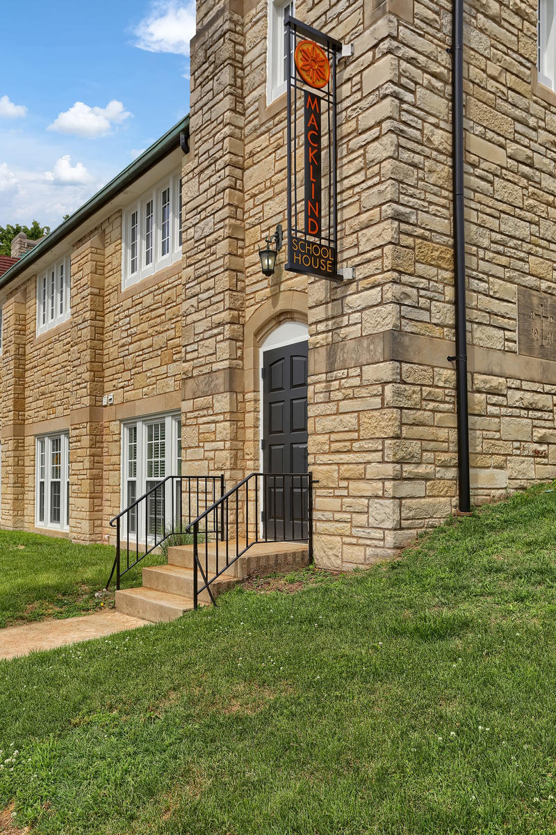 Building Photo - 4716 Macklind Ave