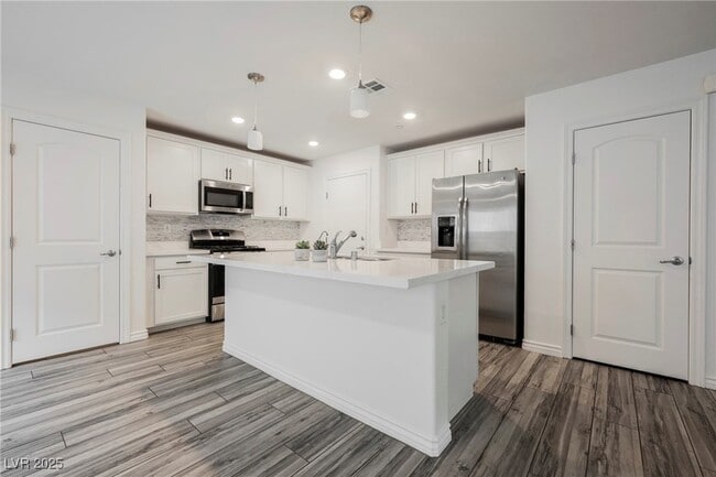 Building Photo - 376 Yellow Finch Ln