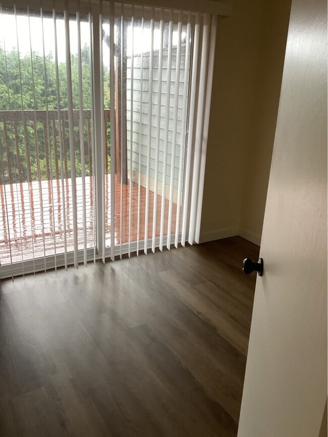 Building Photo - 326 SW 12th St