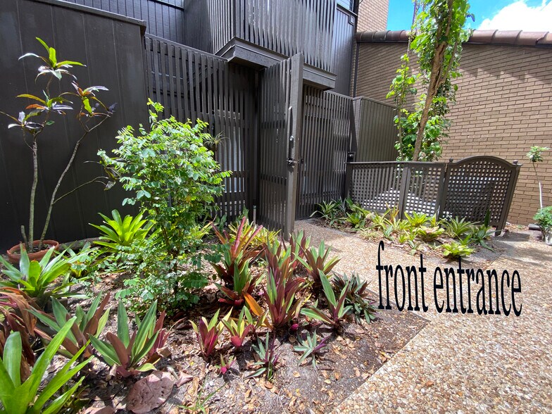 front entrance - 3B Sandy Cove Rd