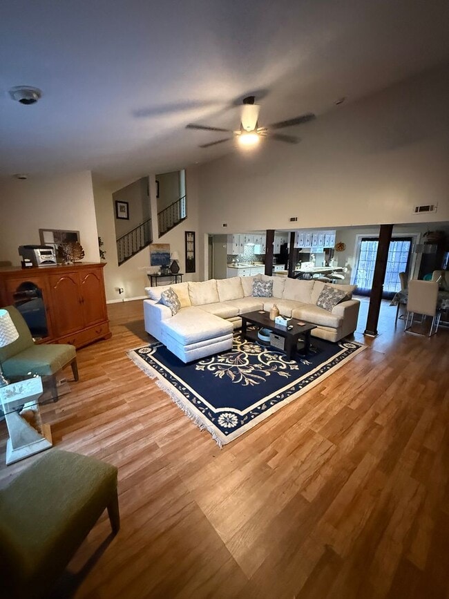 Building Photo - The Lodge at Trojan Way