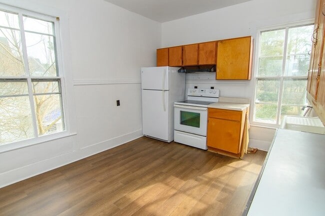 Building Photo - 26 North St