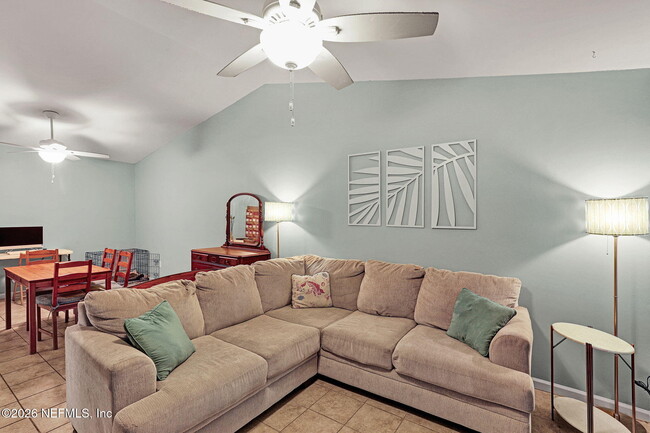 Building Photo - 2521 White Horse Rd E